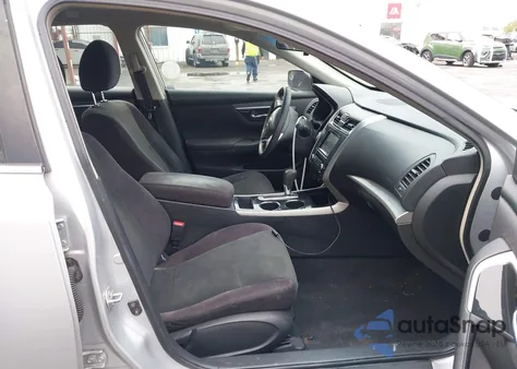 2013 Nissan Altima 2.5 S z USA, uszkodzony, nr VIN 1N4AL3AP9DC103176